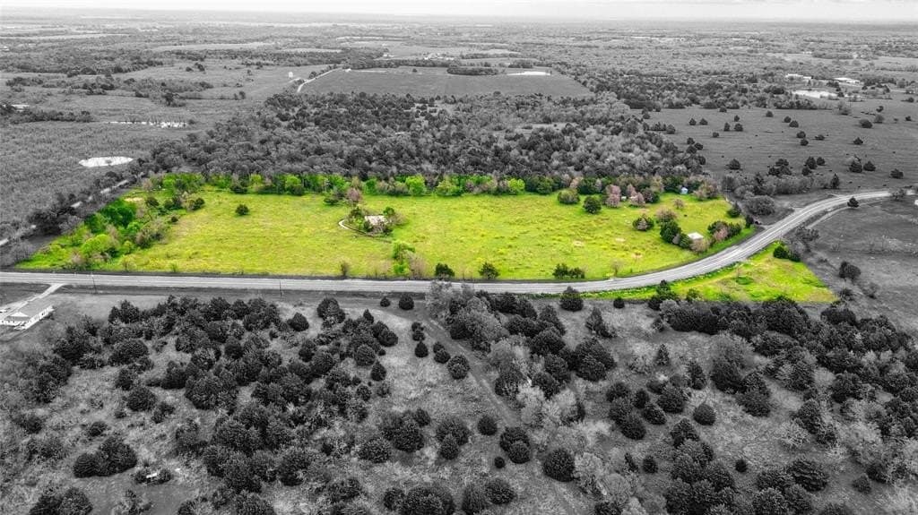 13.98 acres in Navarro County