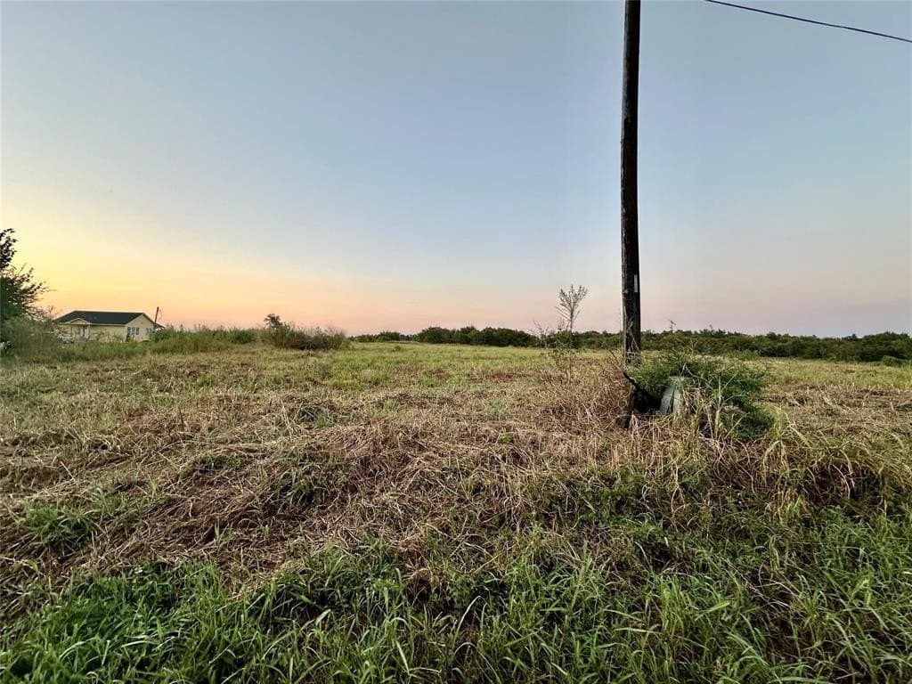 1 acres in Hopkins County gallery image 4