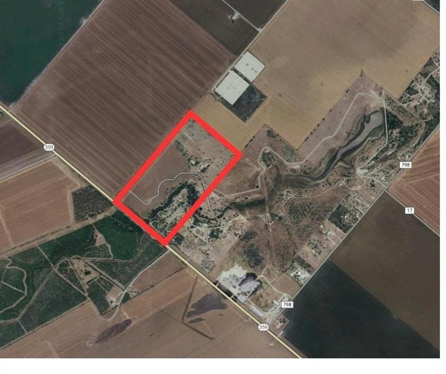 106.13 acres in San Patricio County - photo 3