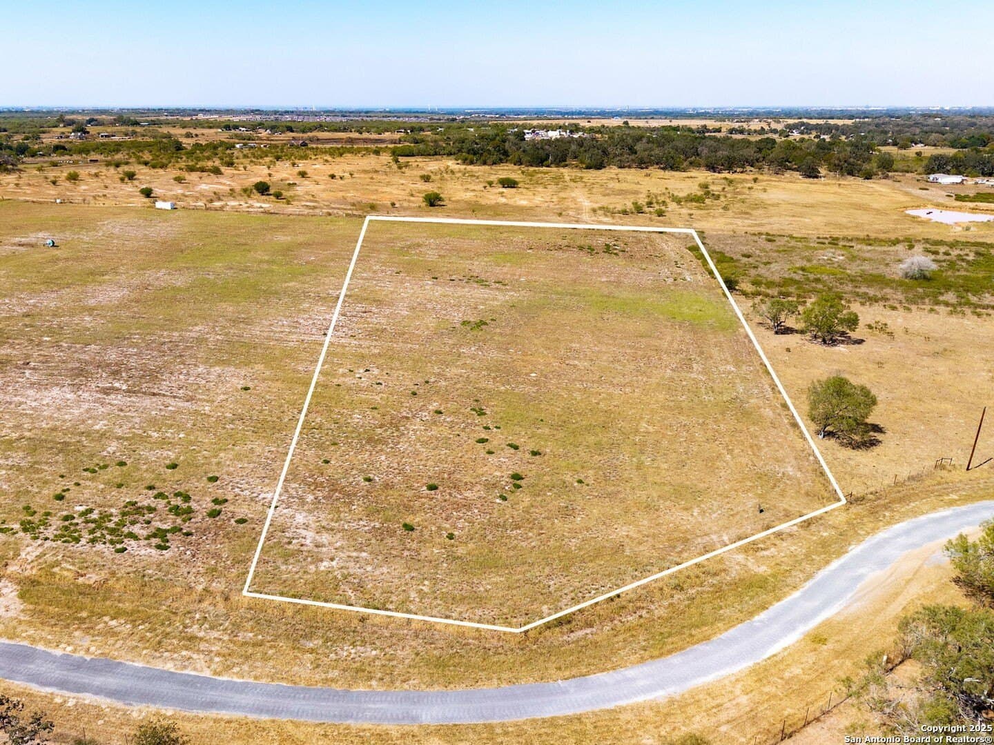 5 acres in Guadalupe County gallery image 2