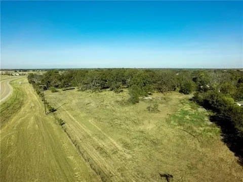 8.98 acres in Ellis County gallery image 4