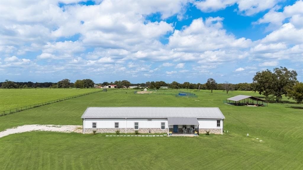 10 acres in Rains County