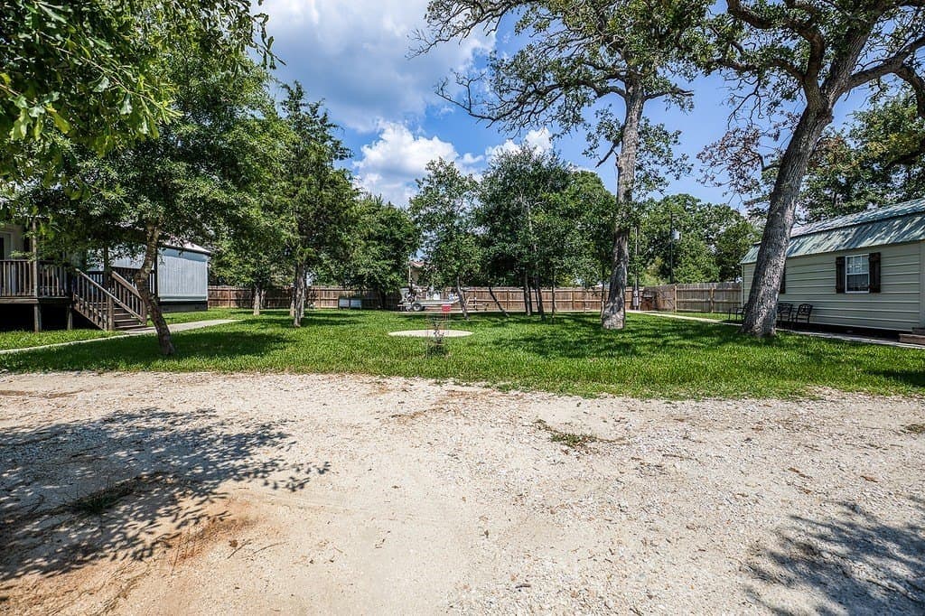 1 acres in Burleson County gallery image 4