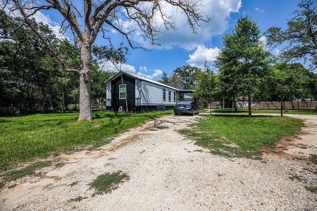 1 acres in Burleson County gallery image 3