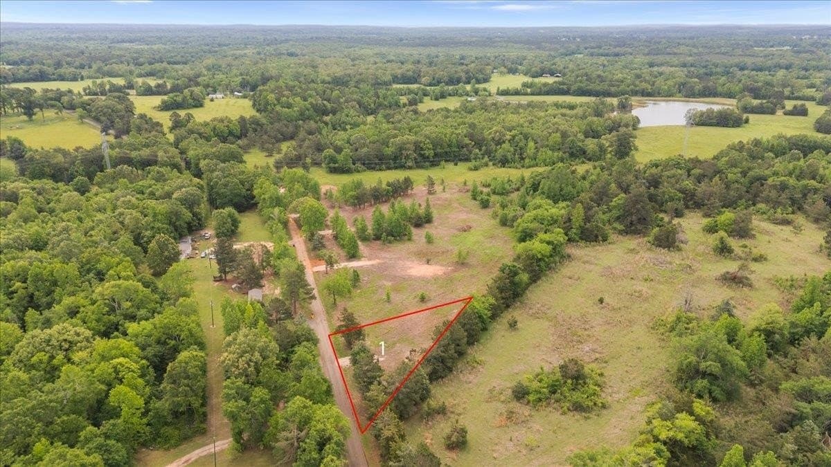 1 acres in Panola County