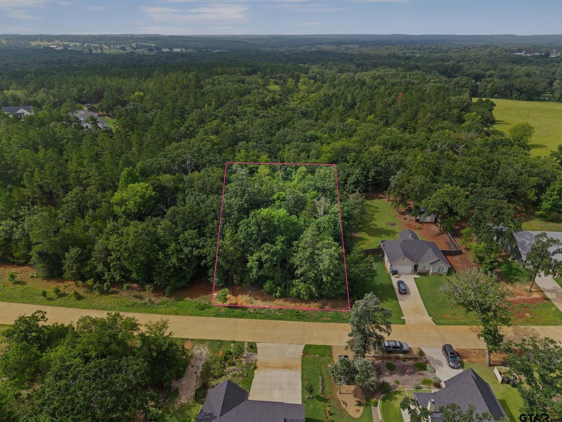 0.5 acres in Smith County - photo 2