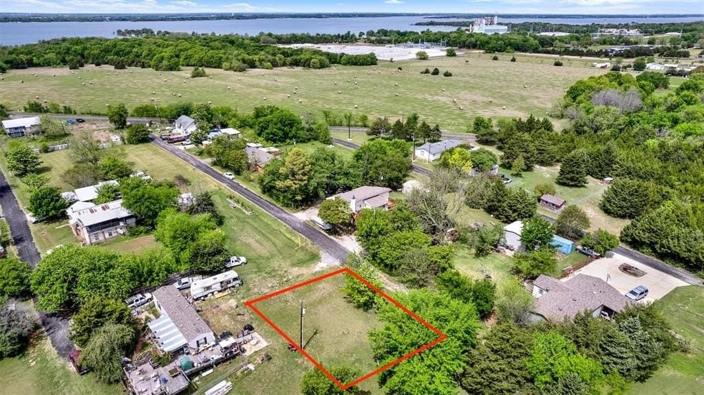 0.25 acres in Collin County gallery image 3