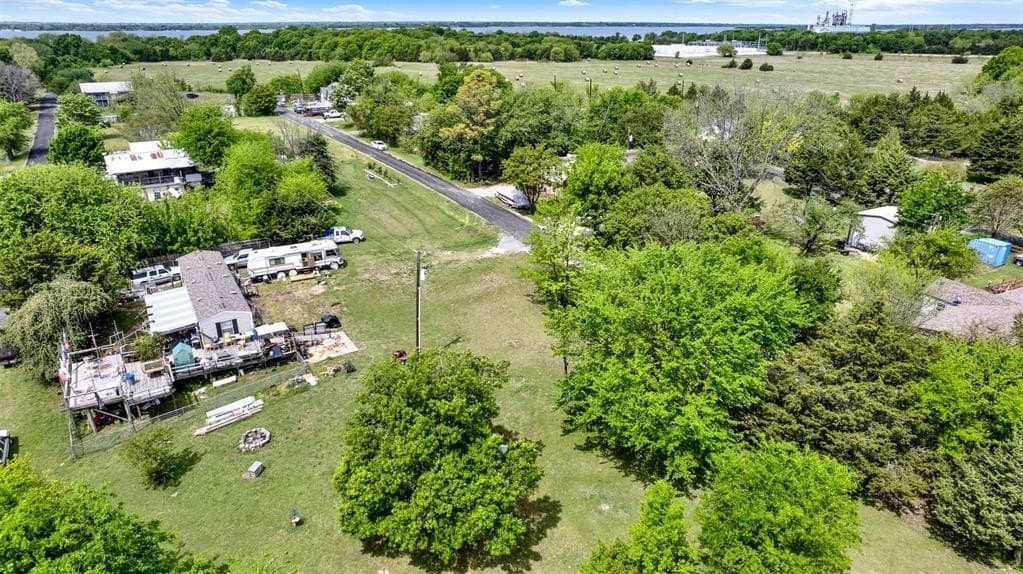 0.25 acres in Collin County gallery image 4