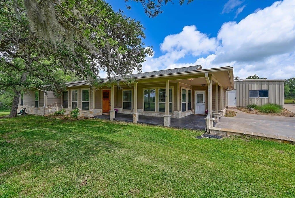 2 acres in Colorado County gallery image 2