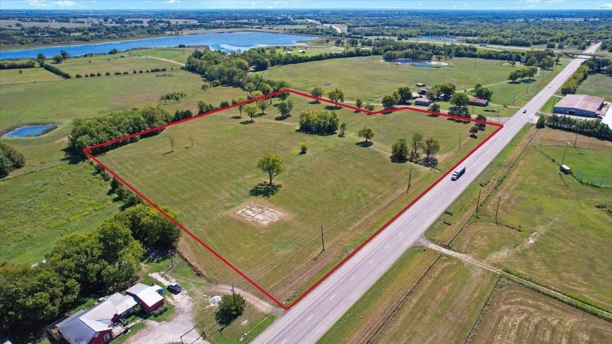 13.31 acres in Red River (TX) County - photo 21