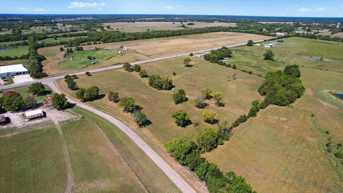 13.31 acres in Red River (TX) County - photo 6