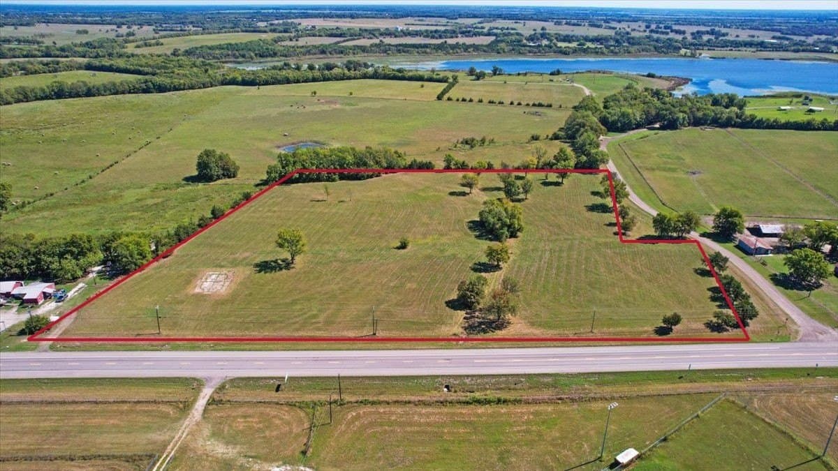 13.31 acres in Red River (TX) County - photo 22