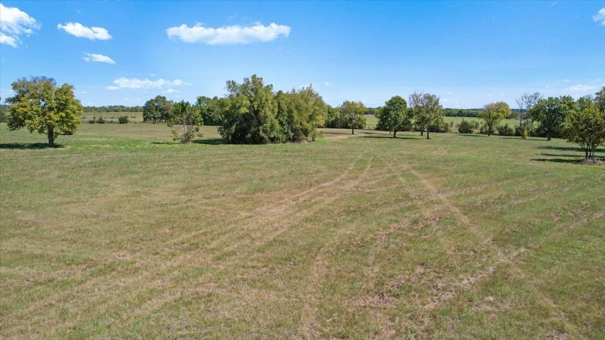 13.31 acres in Red River (TX) County - photo 12