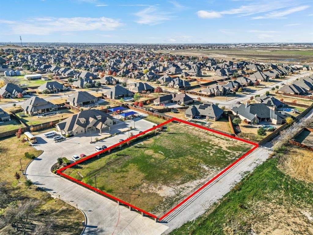 1.28 acres in Tarrant County gallery image 3