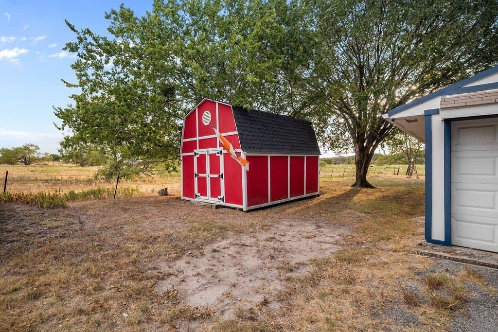 20.71 acres in Ellis County - photo 30