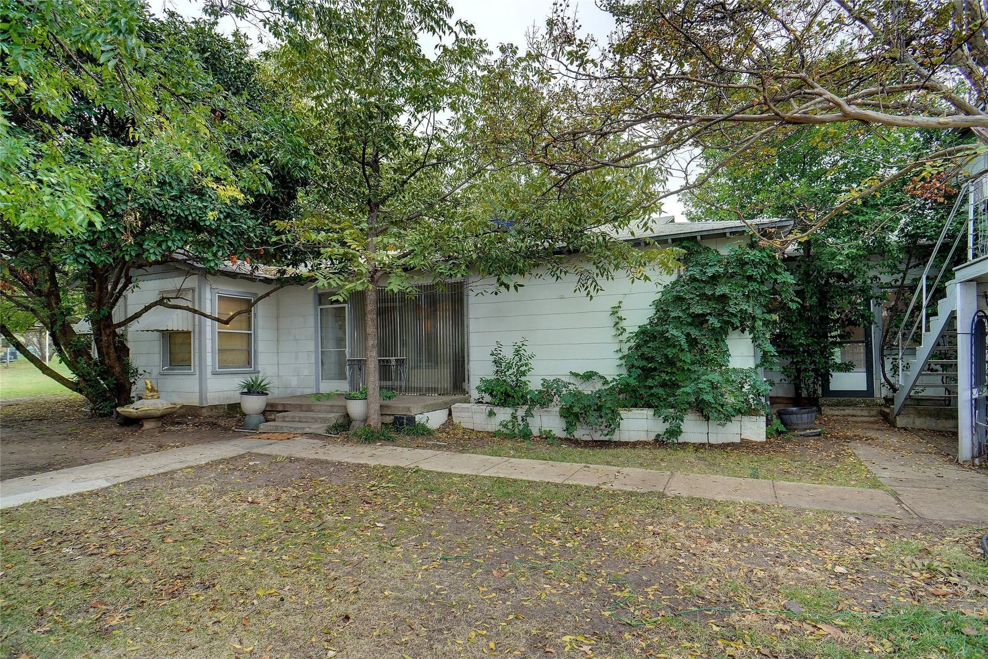 1.93 acres in Tarrant County