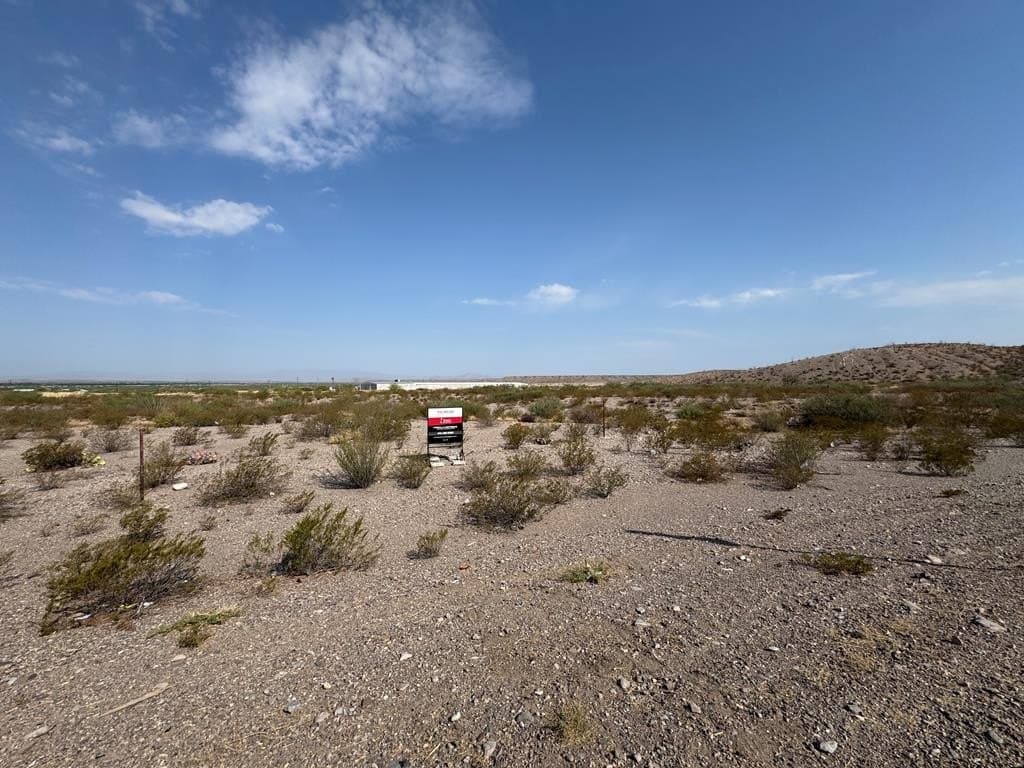 537 acres in Presidio County gallery image 2