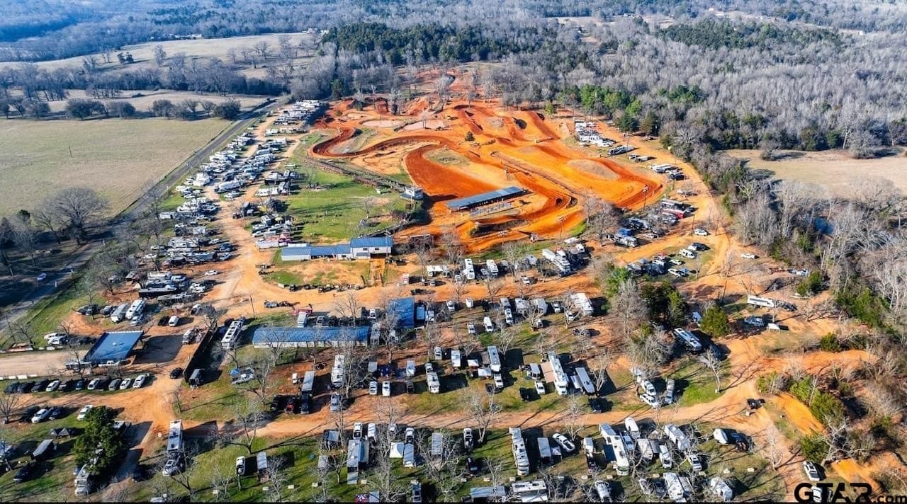 76 acres in Smith County gallery image 3