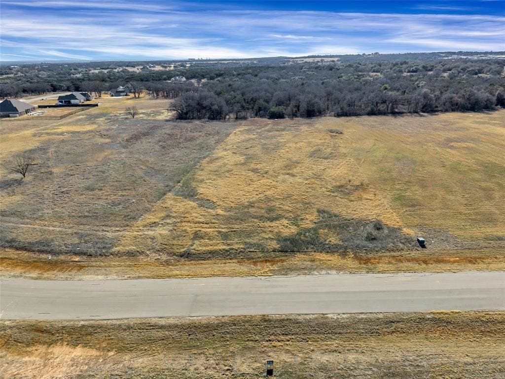 2.01 acres in Hood County gallery image 2