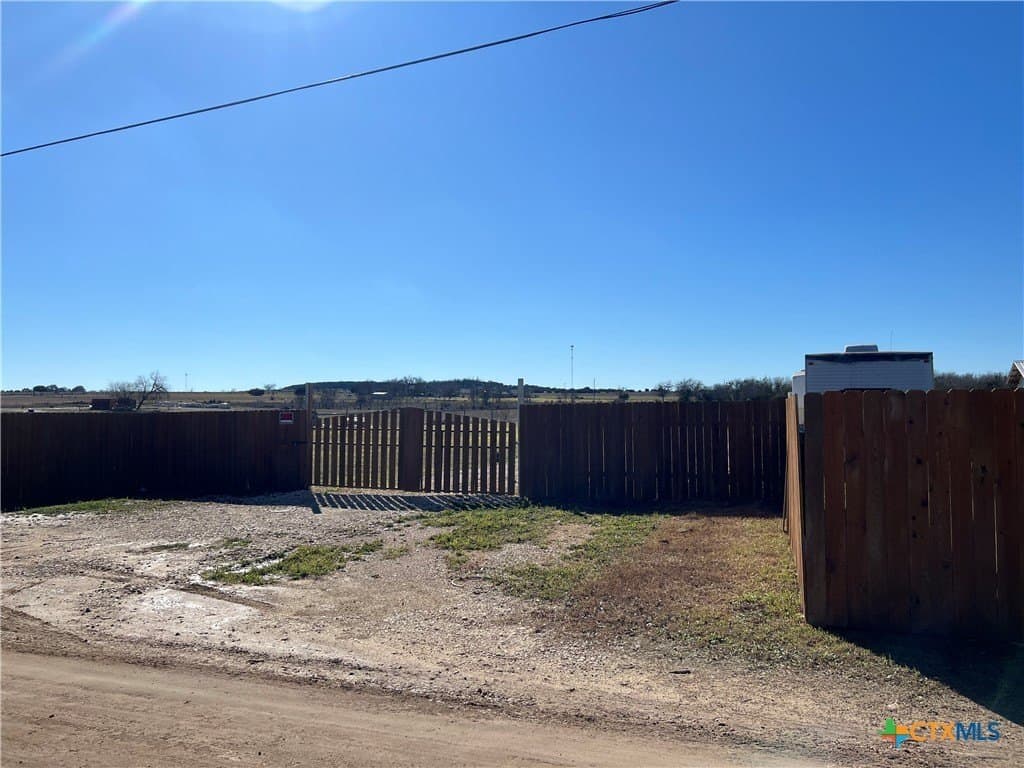 13.5 acres in Williamson County