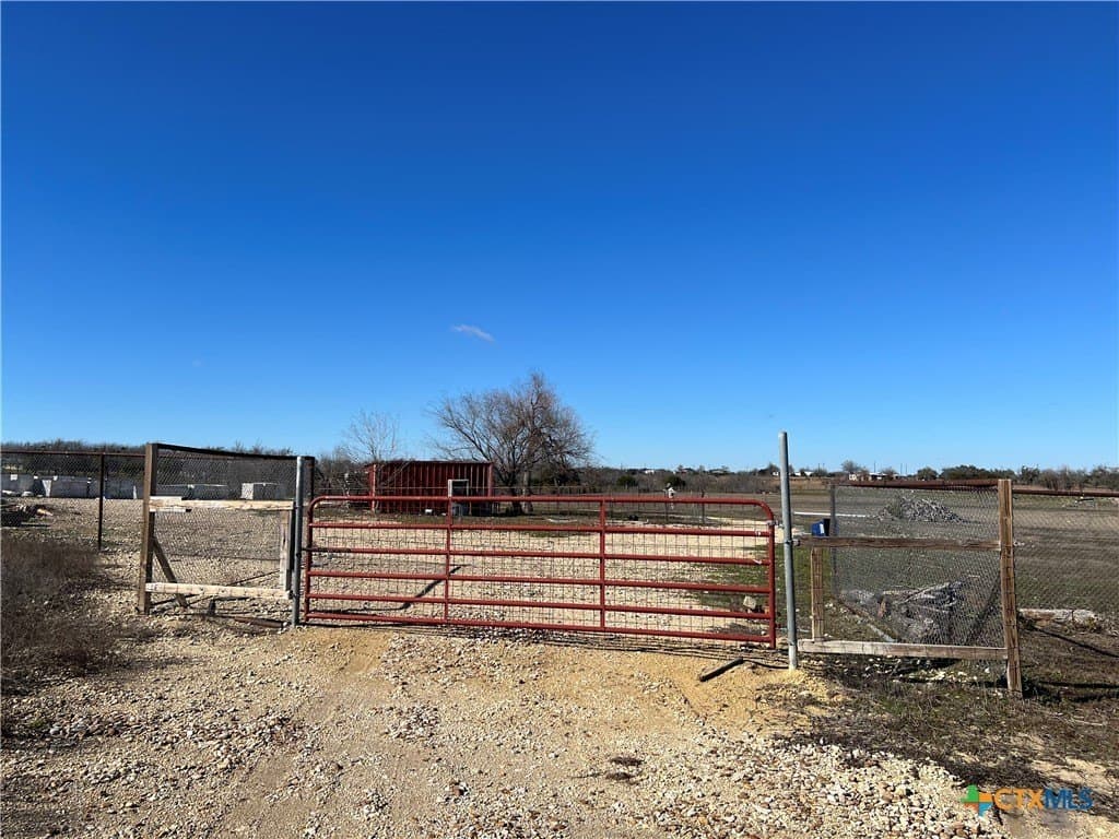 13.5 acres in Williamson County gallery image 4