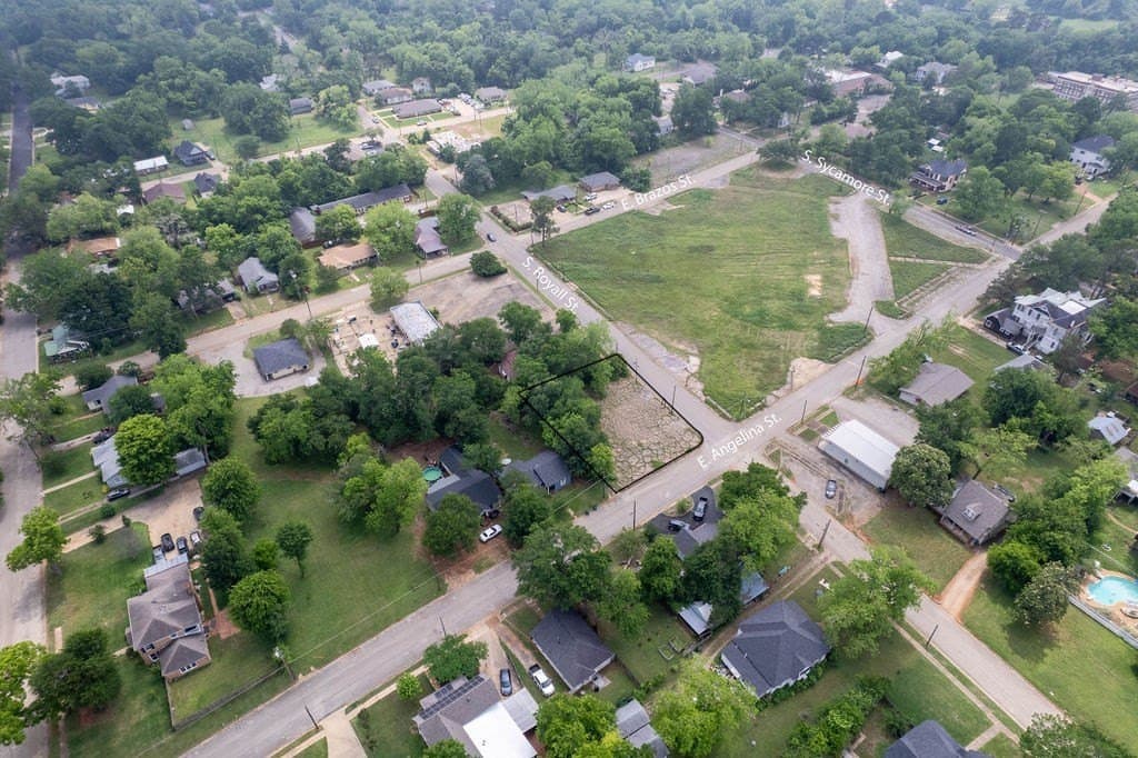 0.25 acres in ANDERSON County - photo 9