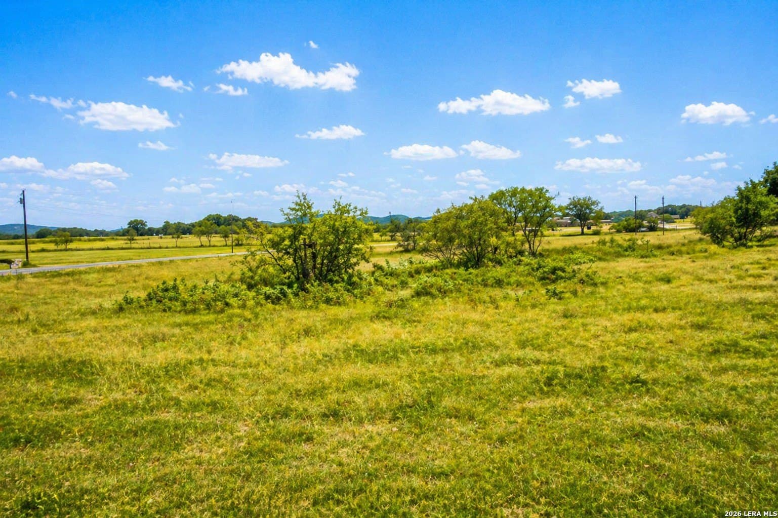 0.27 acres in Bandera County gallery image 2