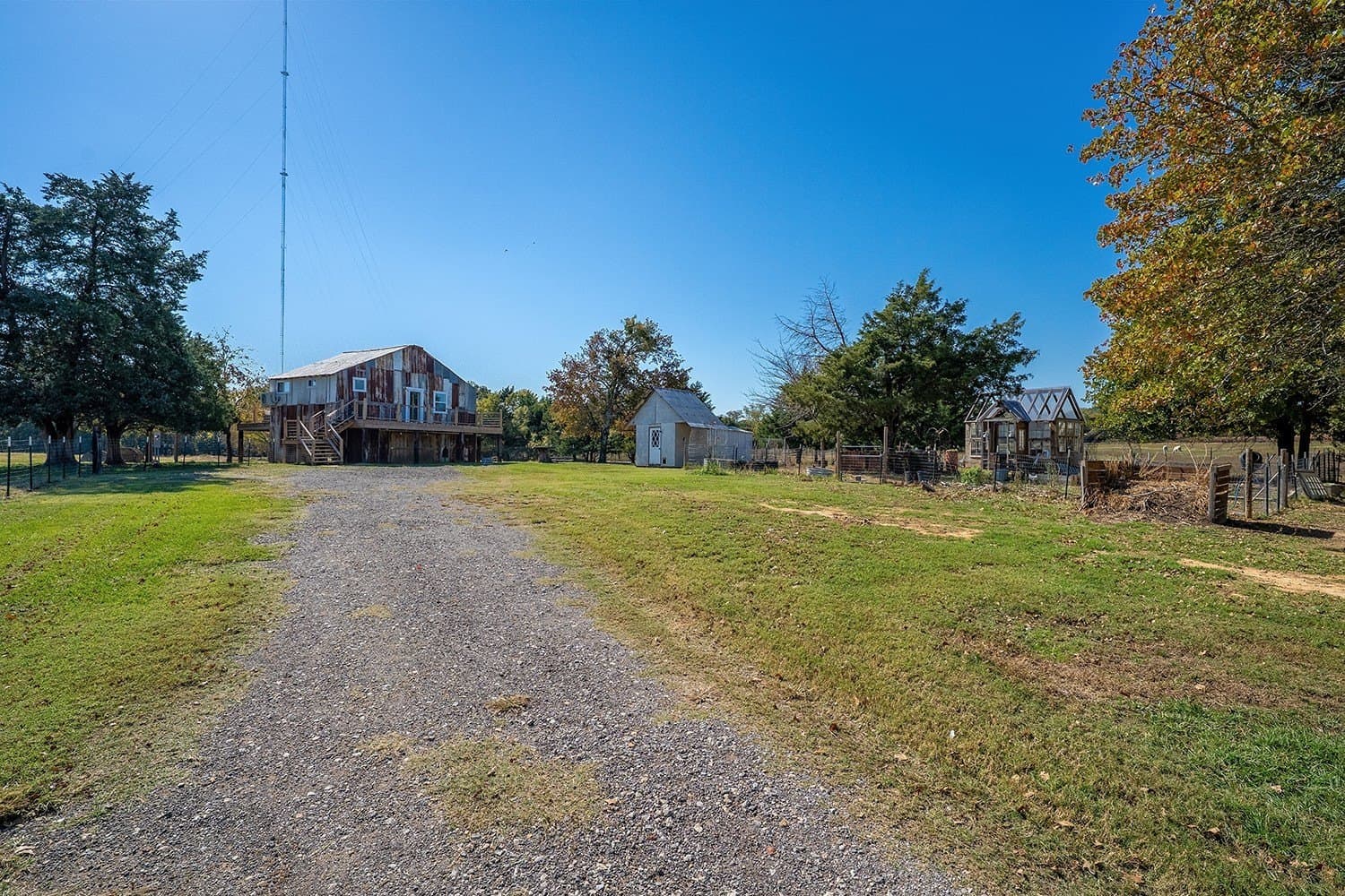 10.98 acres in Cooke County - photo 35