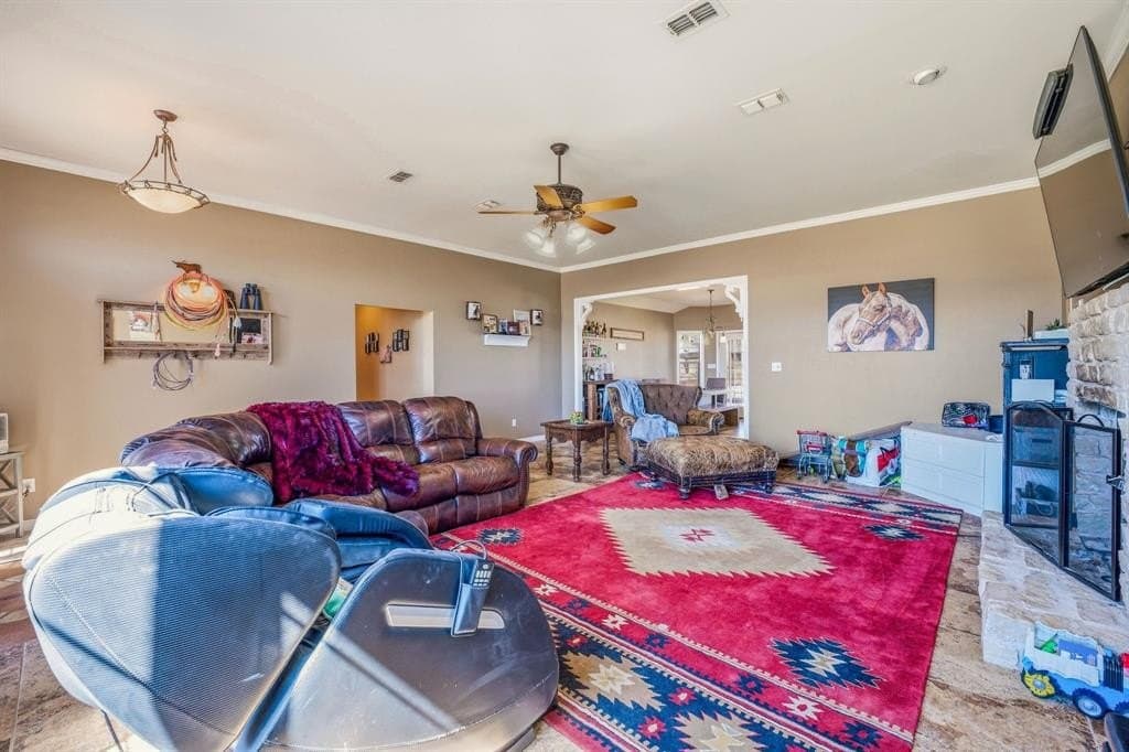 13.75 acres in Erath County gallery image 2