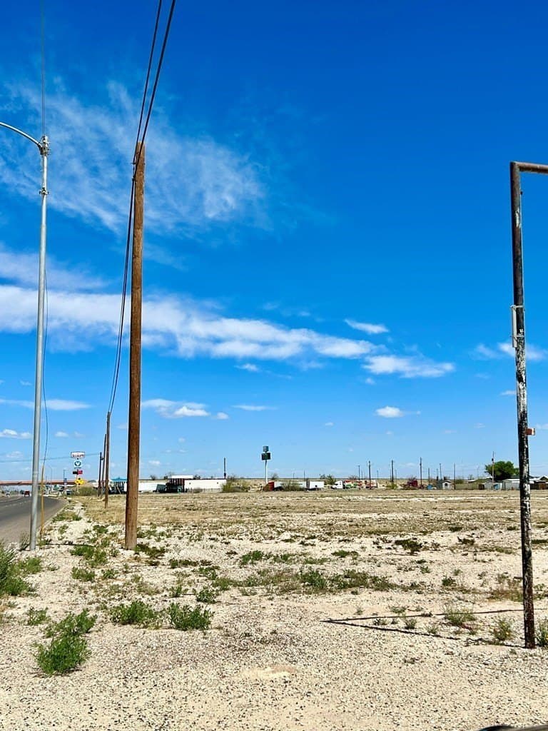 3.58 acres in Pecos County gallery image 4