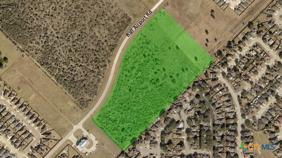 3.3 acres in Victoria County gallery image 4