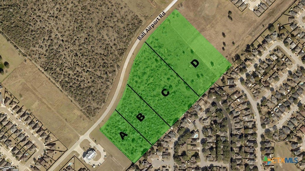 3.3 acres in Victoria County