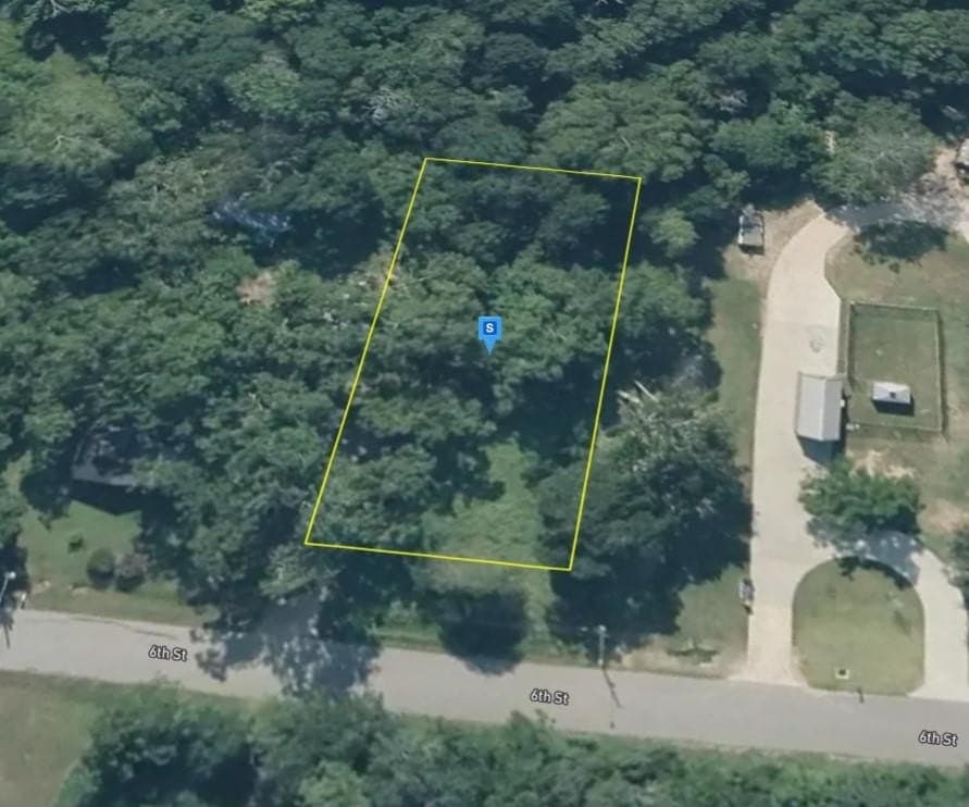 0.32 acres in Montgomery County gallery image 3