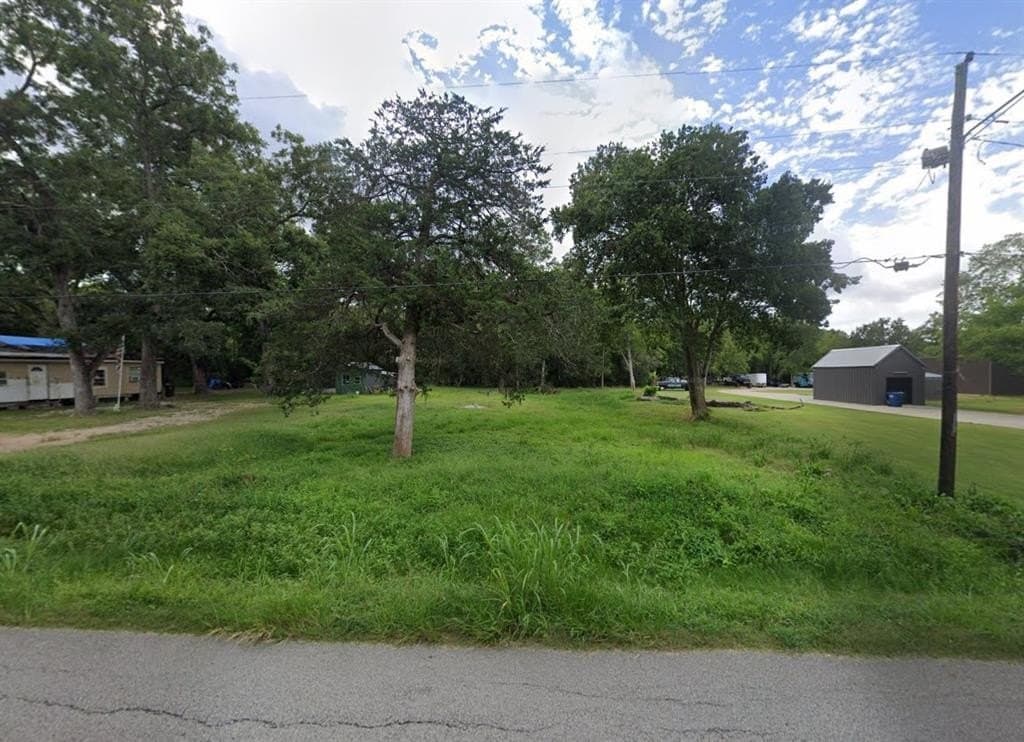 0.32 acres in Montgomery County gallery image 2