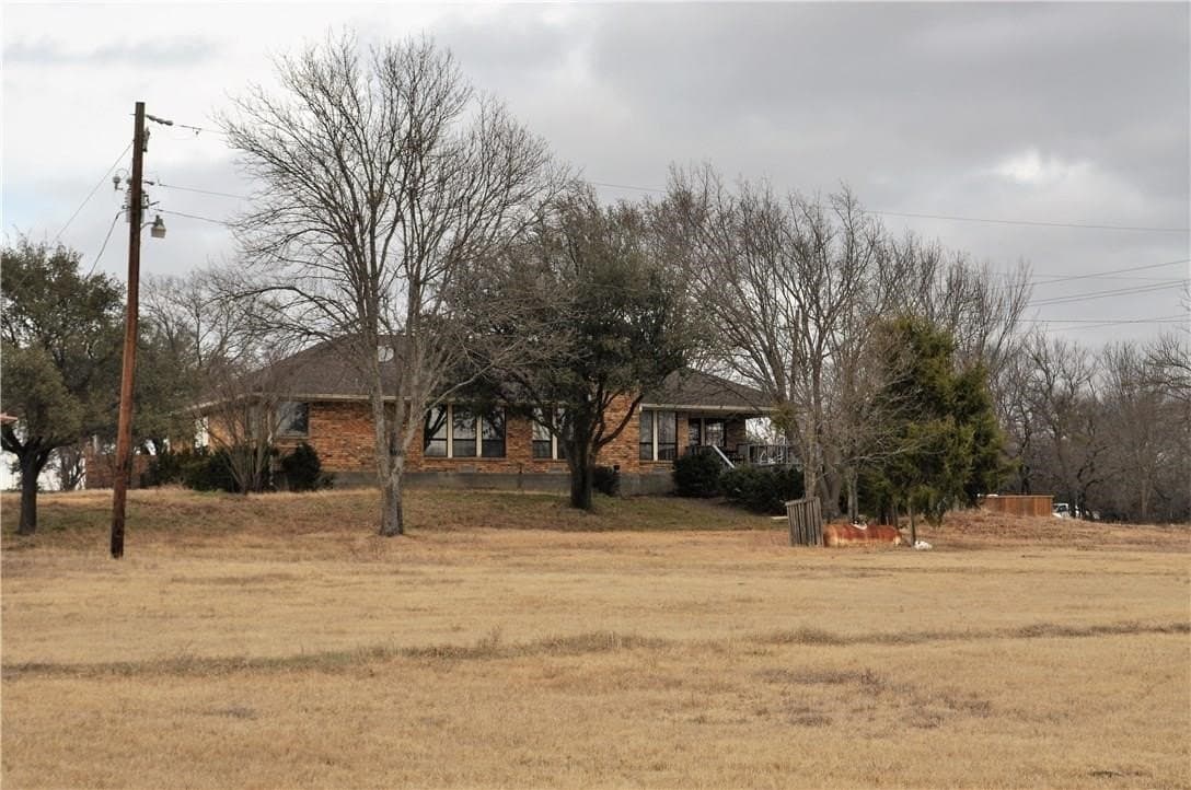 13.68 acres in Ellis County - photo 5