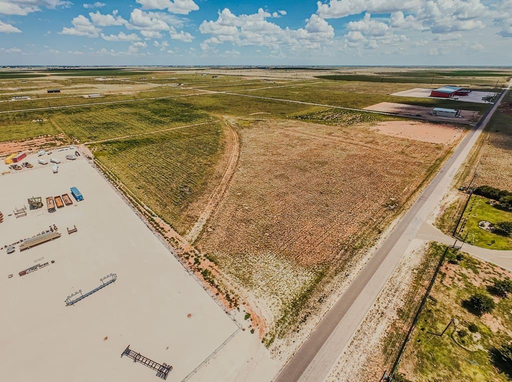 11.05 acres in Gaines County gallery image 2