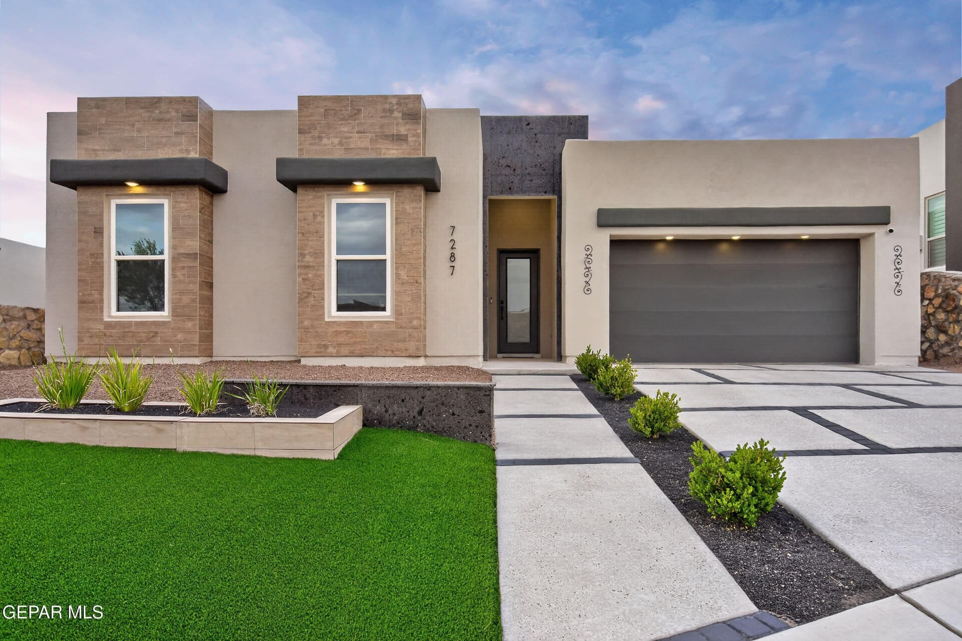 16 acres in El Paso County