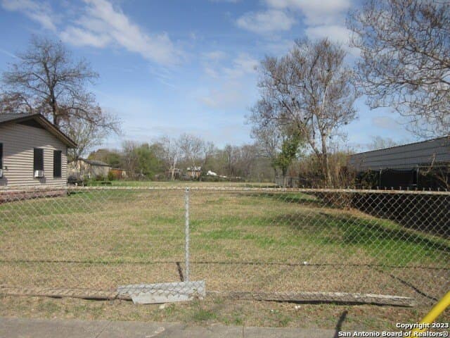 0.24 acres in Bexar County gallery image 4