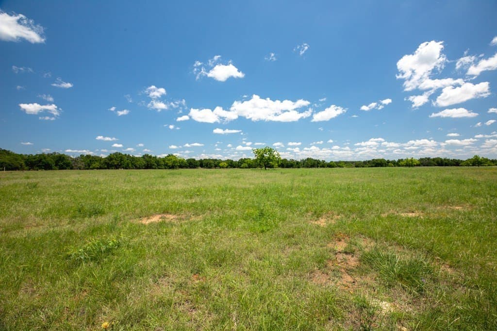 10.29 acres in Gillespie County - photo 7