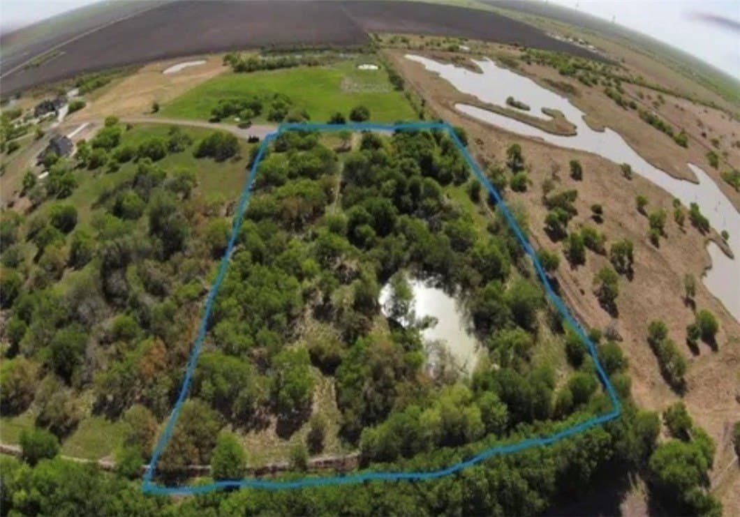 5 acres in Nueces County