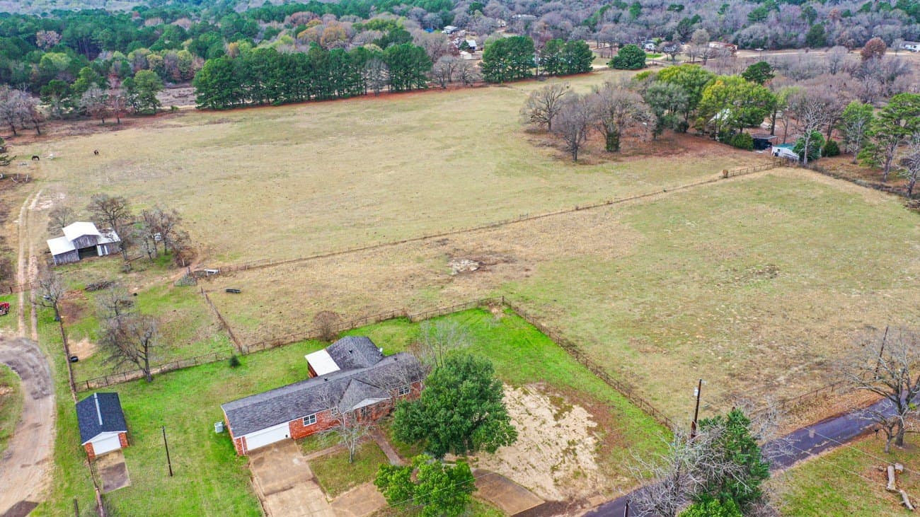 3 acres in Smith County - photo 2