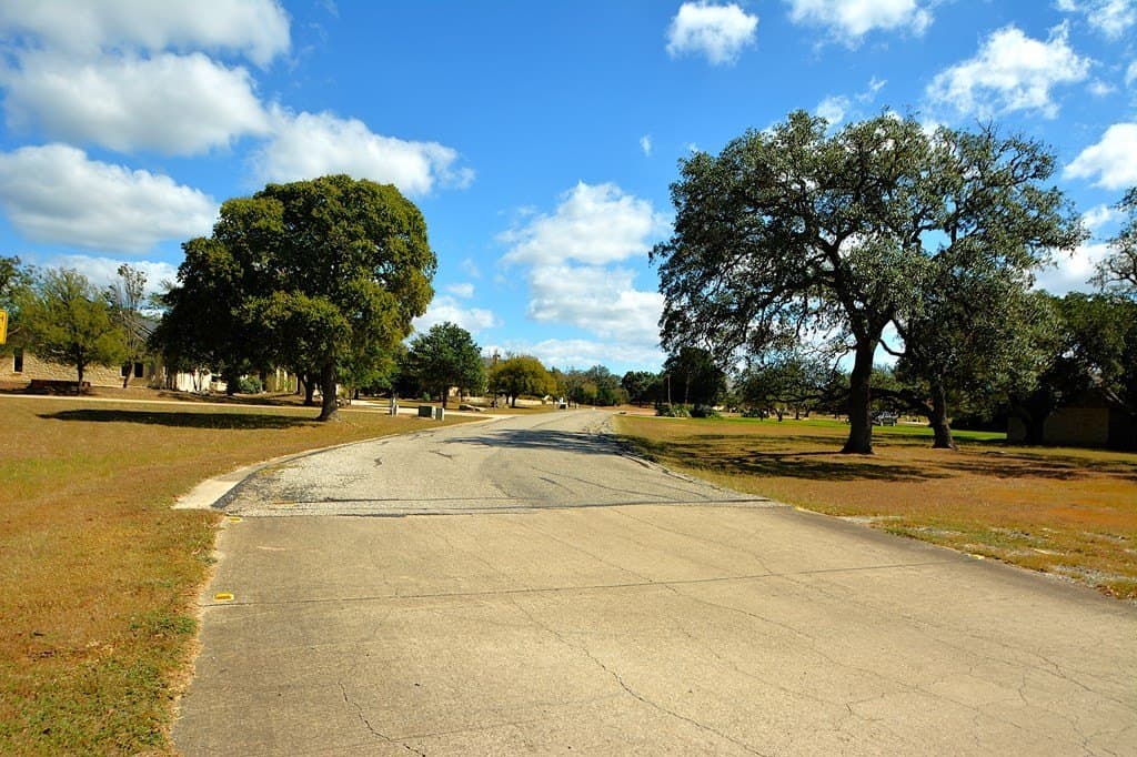 1.5 acres in Kerr County - photo 11