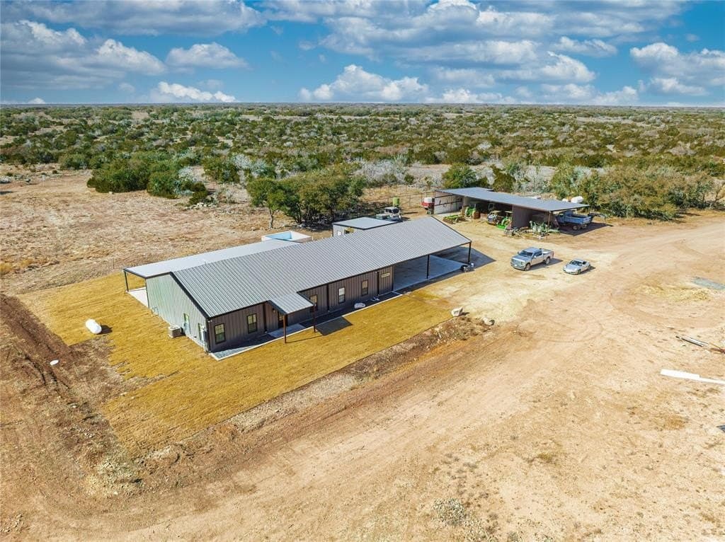 255 acres in Sutton County