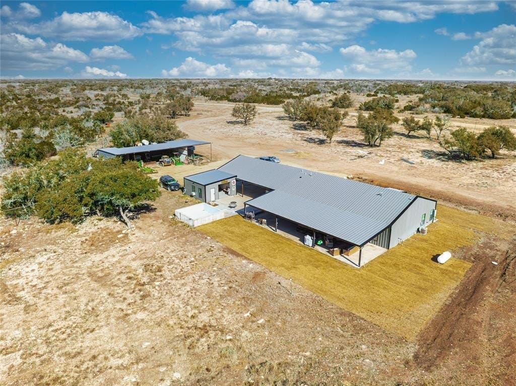 255 acres in Sutton County gallery image 4