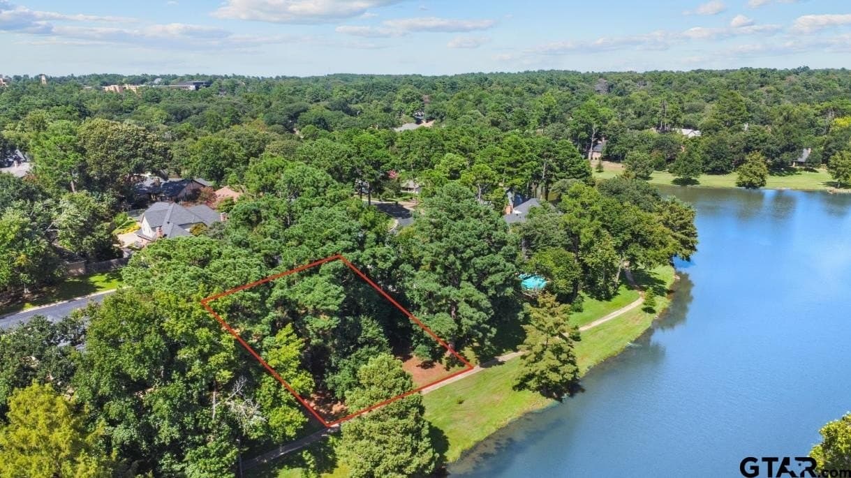 0.27 acres in Smith County