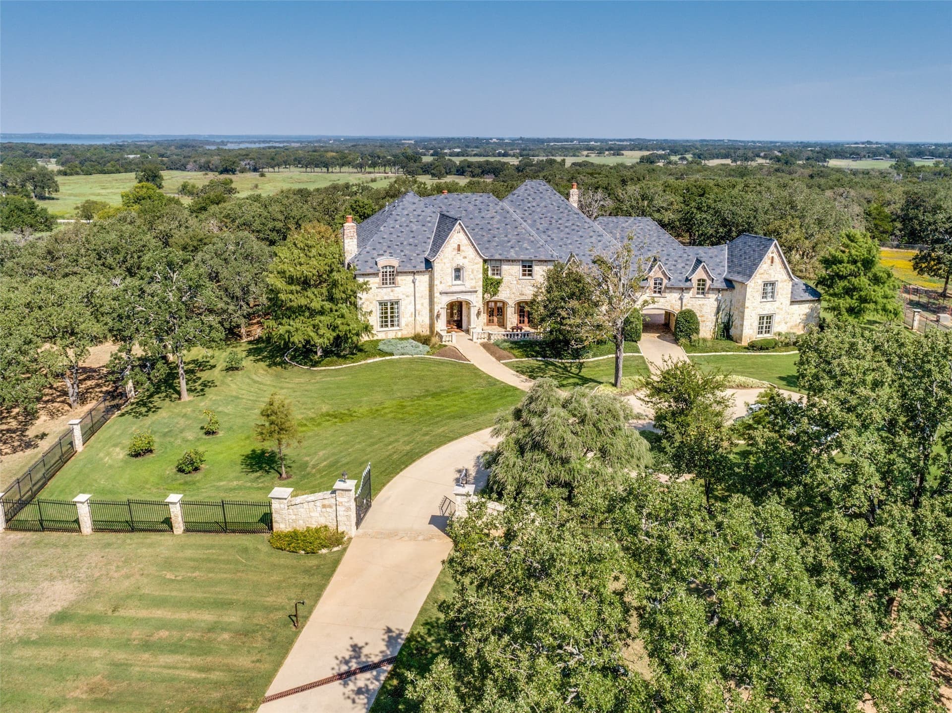 27.04 acres in Denton County