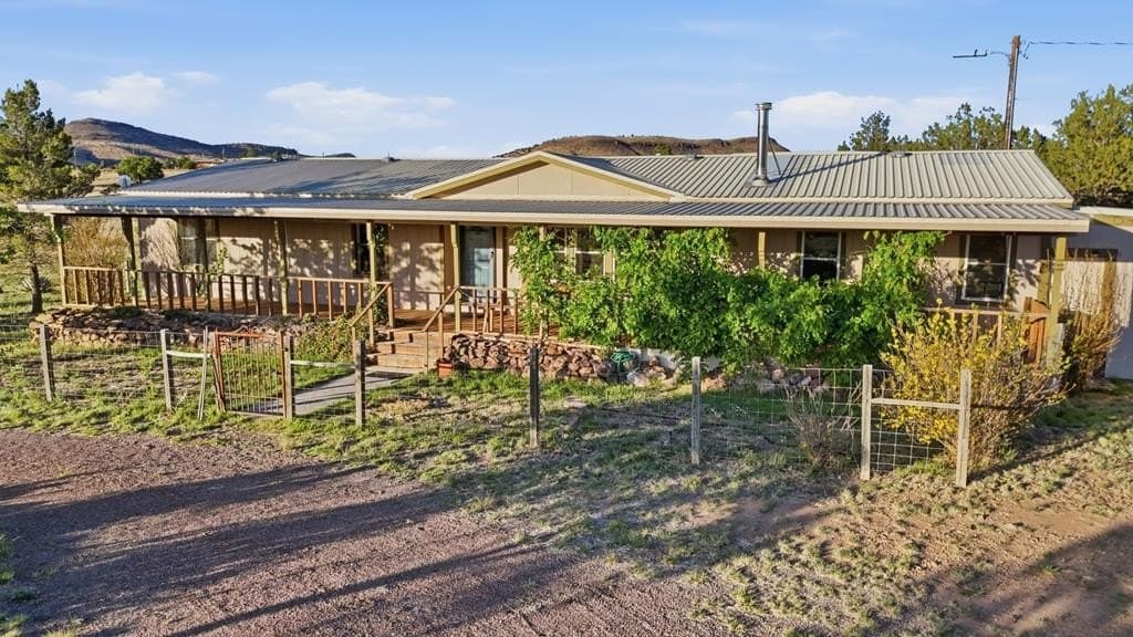 10 acres in Jeff Davis County