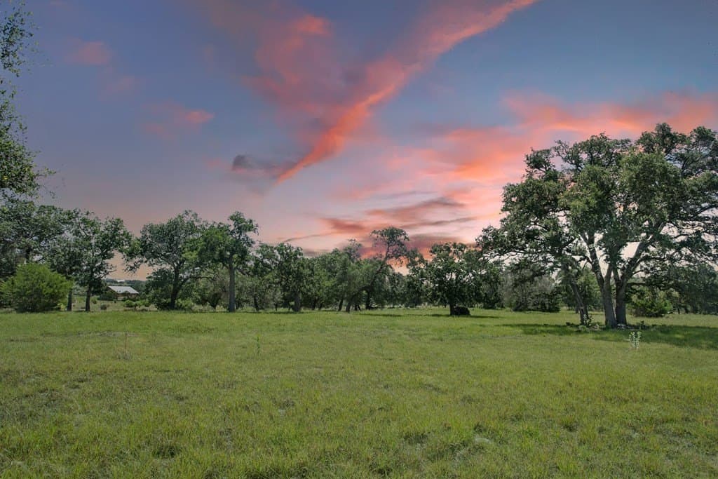 5.29 acres in Kerr County - photo 10