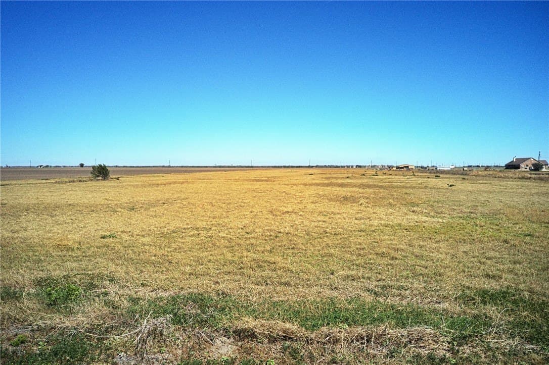 8.23 acres in San Patricio County - photo 5