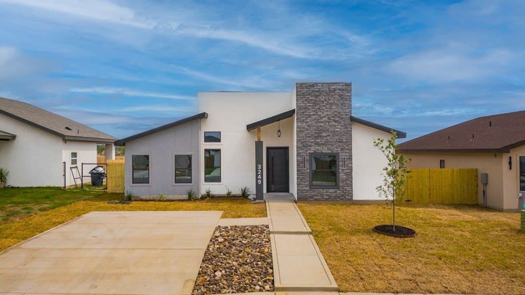 7,500 acres in Maverick County gallery image 2